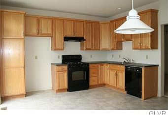 Spacious eat in kitchen