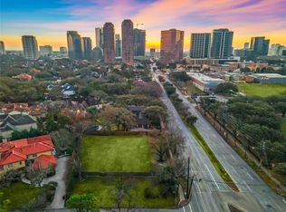 1667 Yorktown St, Houston, TX 77056