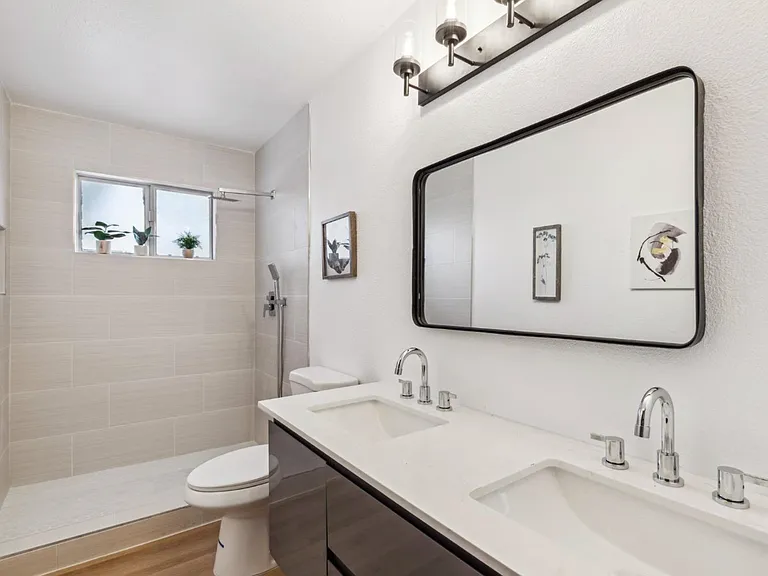 929 Moffat Dr — Photo 12