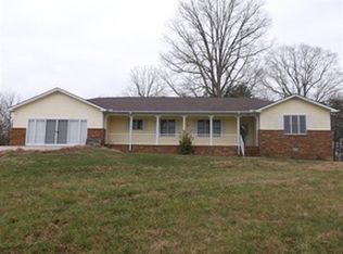 97 Open Range Rd, Spencer, TN 38585