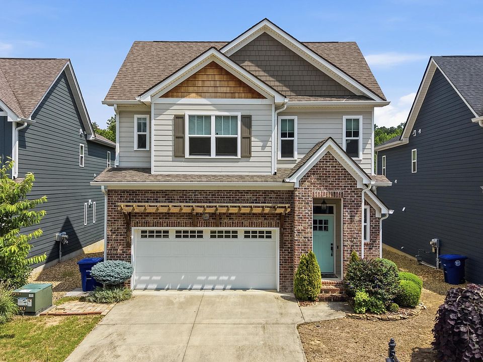 1st image of 1738 Seven Pines Ln