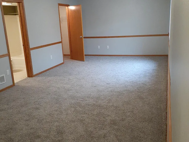 510 Sicily Ct — Photo 16