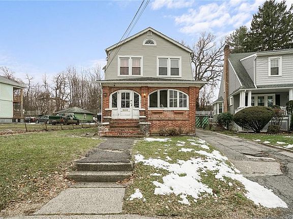 3rd image of 89 North St