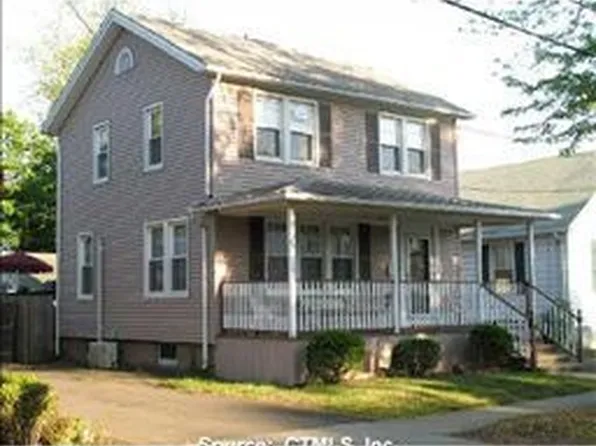 7 Deerfield St, East Haven, CT 06512