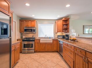 6521 Brad Dr, Huntington Beach, CA 92647