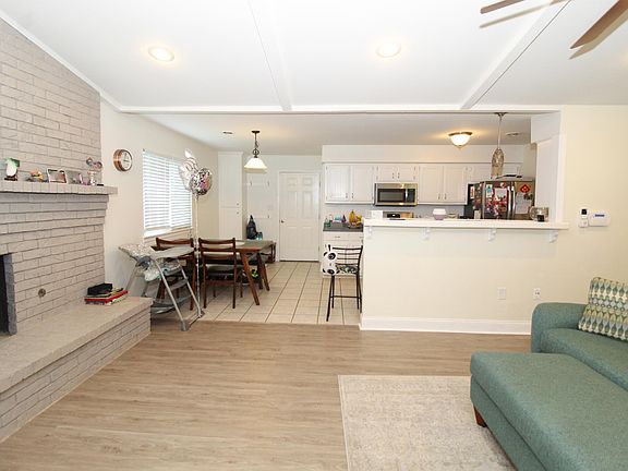 4th image of 1812 E Eton St