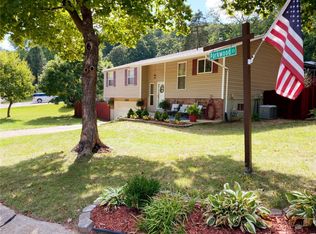 2201 Parkwood Ct, Barnhart, MO 63012