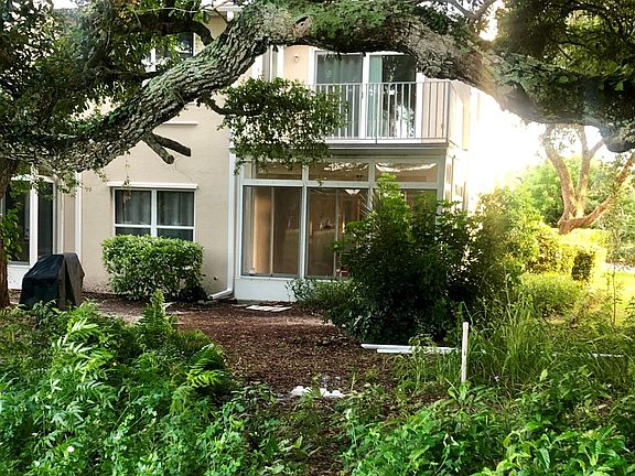 3rd image of 105 Aquarina Blvd