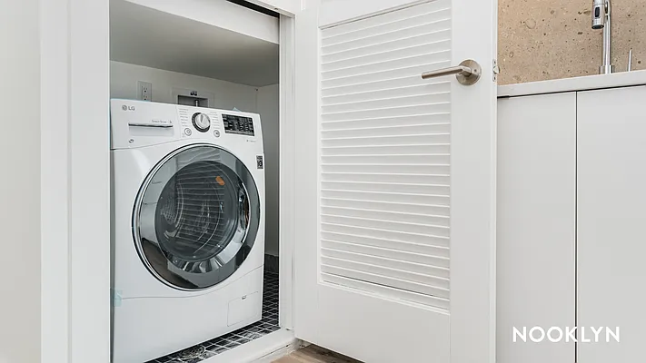 Rented by Nooklyn NYC LLC | media 42