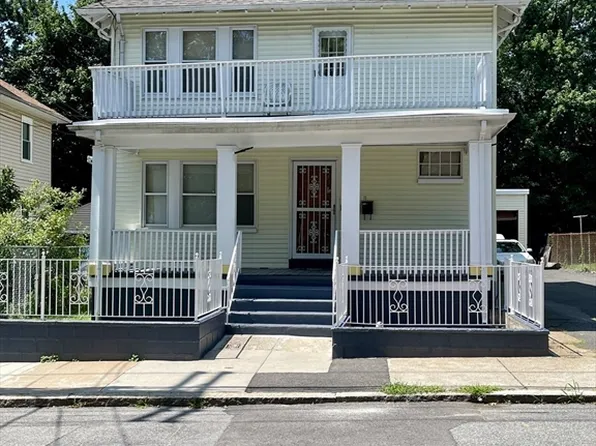 9-11 Belnel Rd, Hyde Park, MA 02136