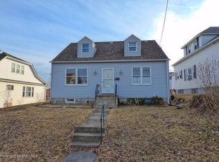 517 W Grove St, Taylor, PA 18517