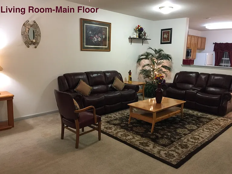 2830 Barrymore St #102 — Photo 4