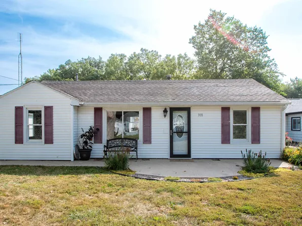 308 Connecticut St, Washington, IL 61571