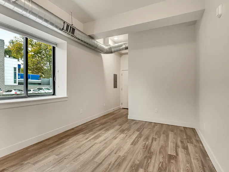 606 W North Temple St #105 — Photo 14