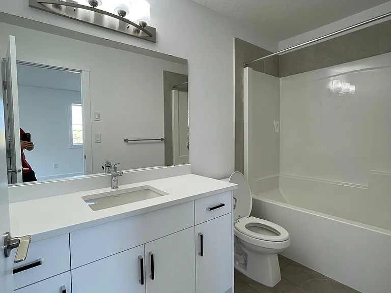 7110 Keswick Dr SW — Photo 9