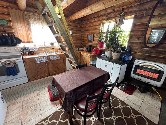 4th image of 7312 Riverview Rd