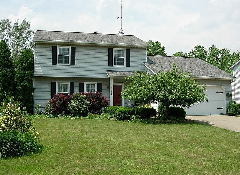 1st image of 9596 Hickory Hill Dr