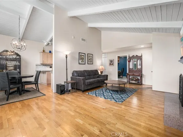 9 Badger Pass, Irvine, CA 92604