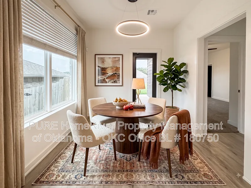 4 bed, 2.0 bath, 1633 sqft, $2,095 — Photo 3
