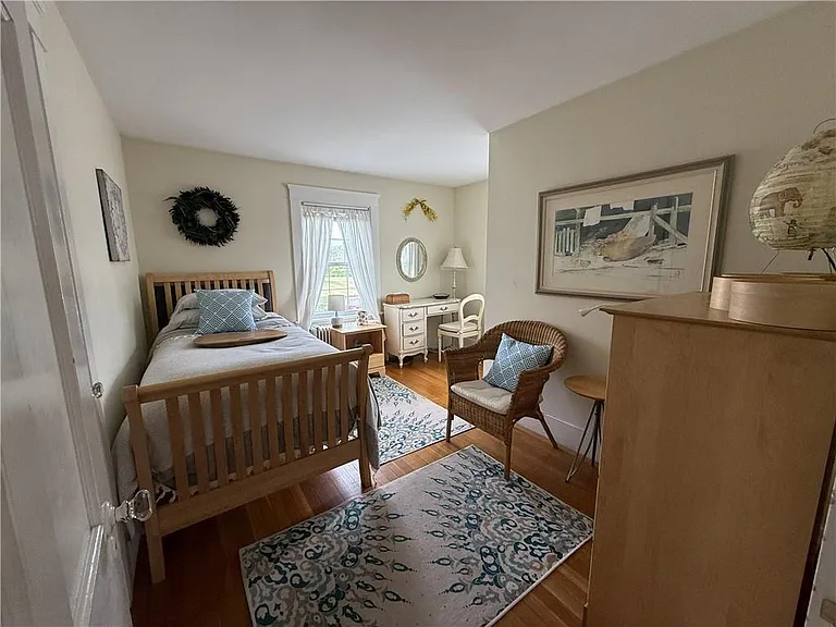 27 Red Cross Ave — Photo 44