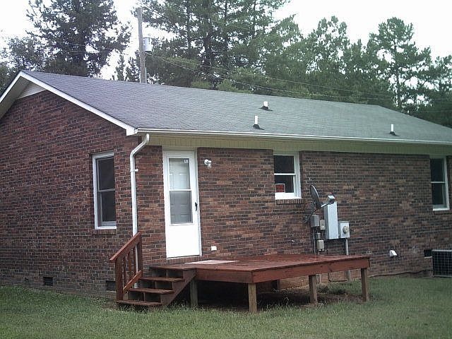 2nd image of 340 Pine Ave