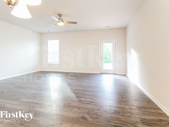 4th image of 1204 Mission Hill Ln