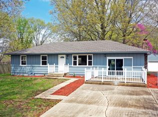 813 Ida St, Lansing, KS 66043