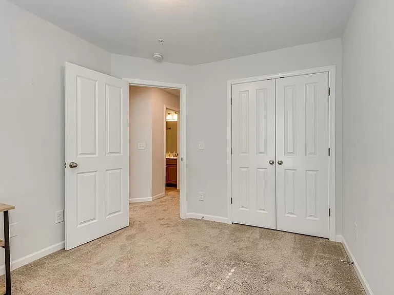 204 Kinsale Dr — Photo 9