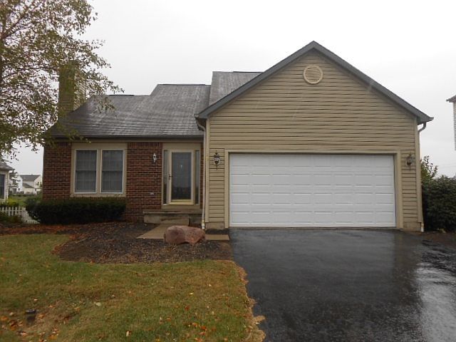 1st image of 18 Orchard Glen Dr