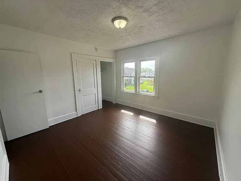 724 S Linden Ave — Photo 13