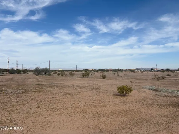 19223 W ROADRUNNER Road #-, Wittmann, AZ 85361