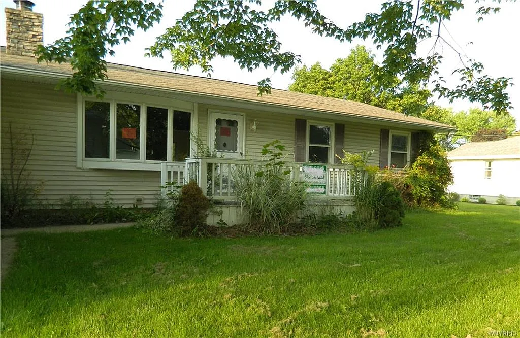 6095 Walnut St photo 1