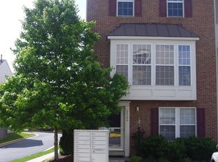 2566 Thorncroft Pl, Herndon, VA
