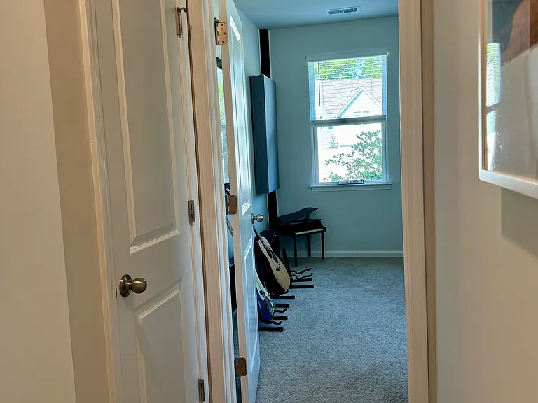340 Dickerson Ln — Photo 22