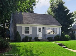 18 Sumach Ave, Riverside, RI 02915