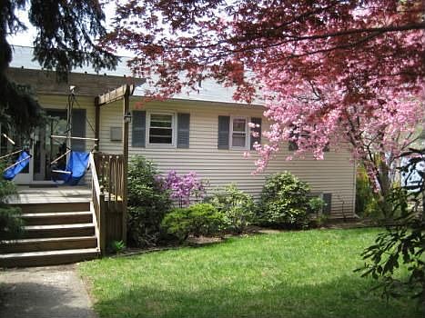 1st image of 67 Edgemere Ave