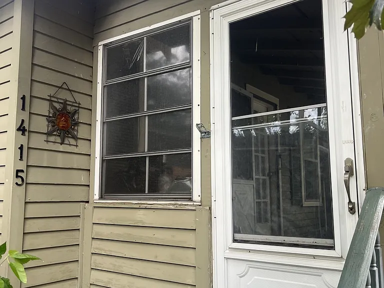 1415 Jewett Ave — Photo 2