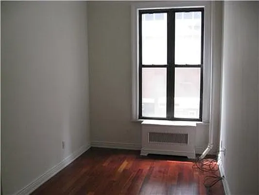 Rented by RELO REDAC INC. | media 2