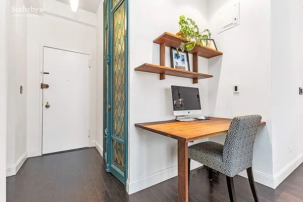 Sold by Sotheby's International Realty | media 7