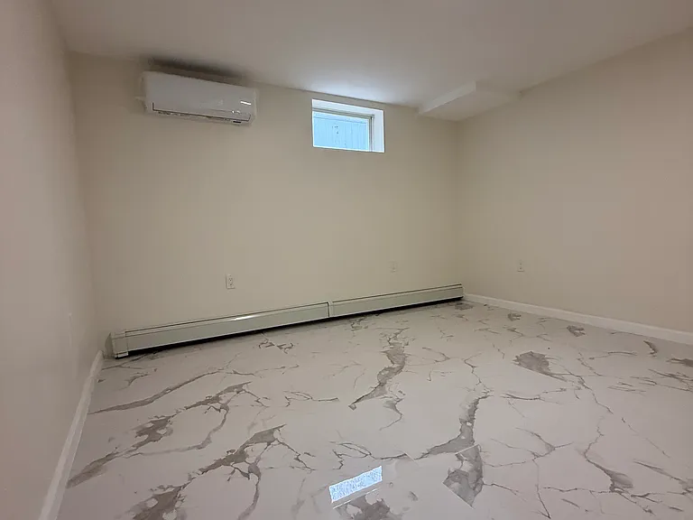 1937 Briggs St #1B — Photo 9