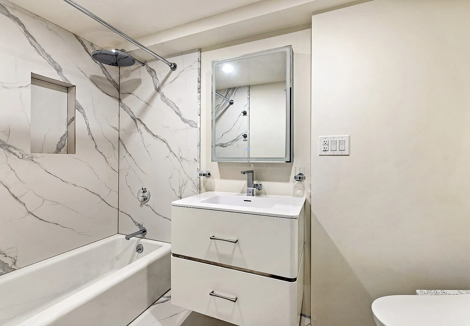 641 Leonard Street — Photo 3
