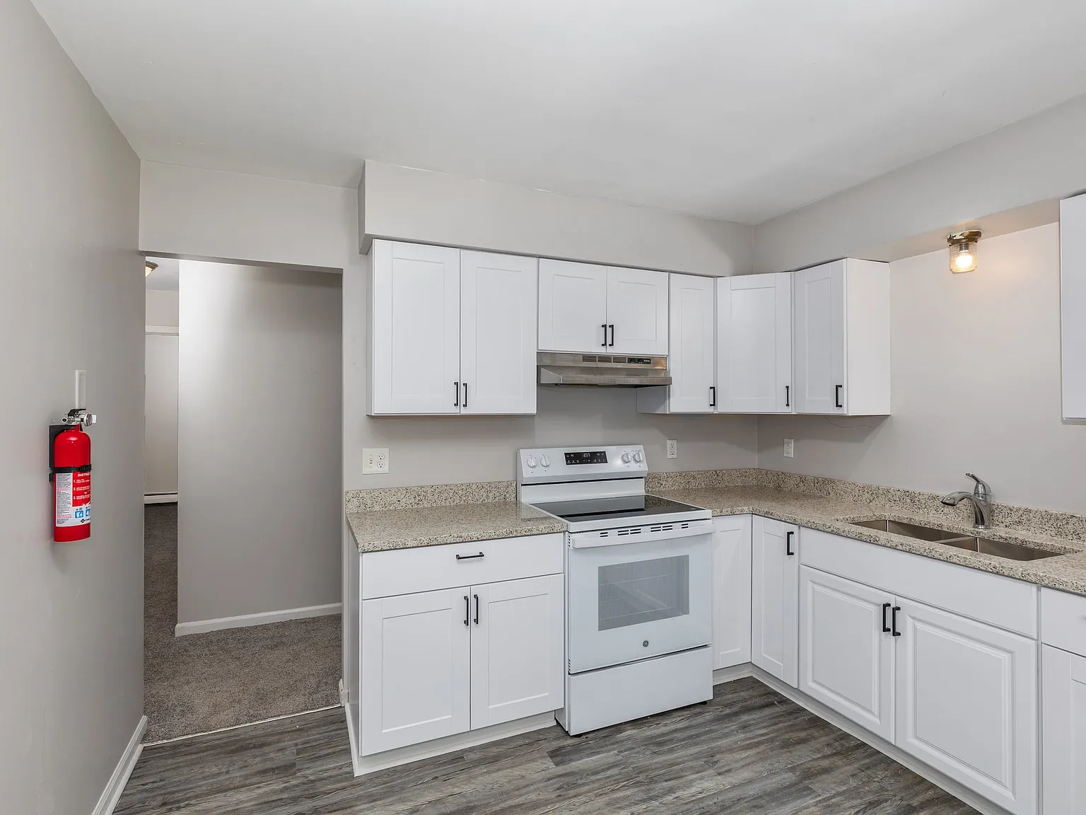 2 bed, 900 sqft, $1,250 — Photo 3