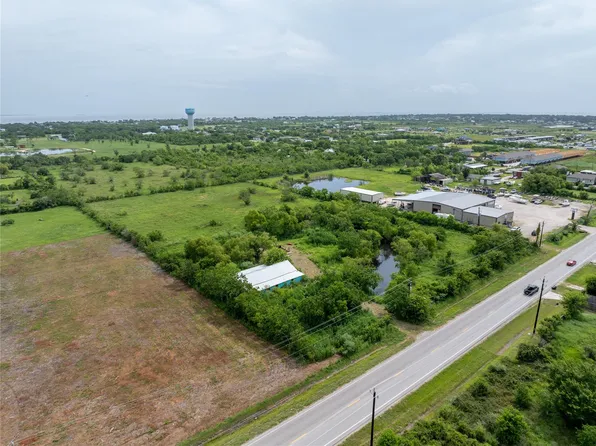2454 Fm 517 S, Dickinson, TX 77539