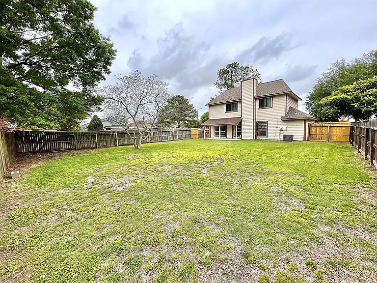 10910 Olivewood Dr — Photo 14
