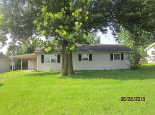 304 E Francis St, Sturgeon, MO 65284