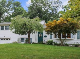 4 Ridge Way, Fanwood, NJ 07023