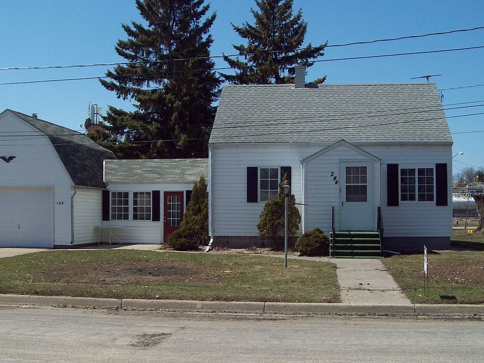 1st image of 244 4th Ave NE