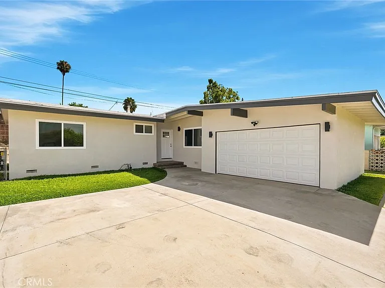 17045 Salais St — Photo 3