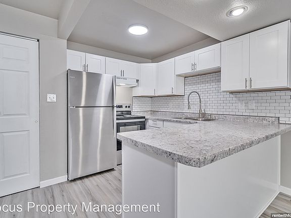 2nd image of 421 Southtowne Pl APT Ee103