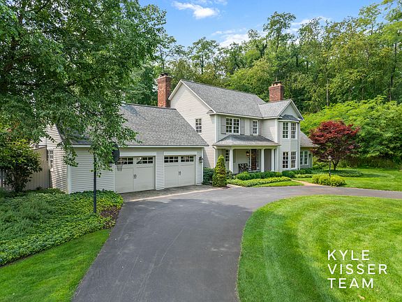 2nd image of 6776 Gleneagles Dr SE
